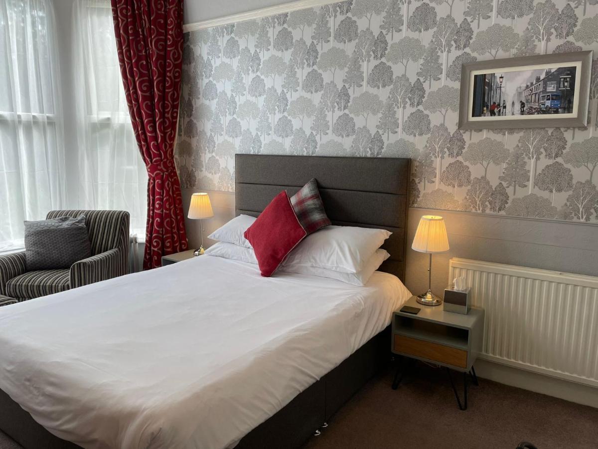 Rostrevor Hotel - Guest House Bury (Greater Manchester) Exterior photo